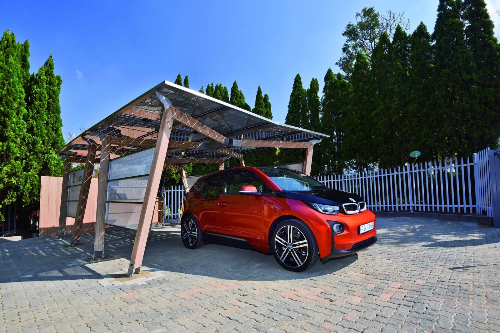 klijuotos sijos automobilio stoginė